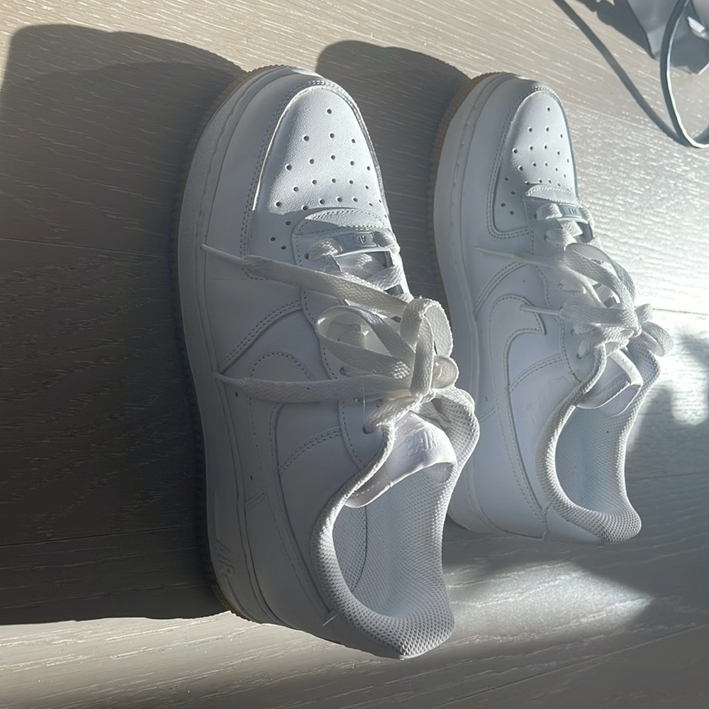 Barely worn white Nike Air Force 1, women 6.5